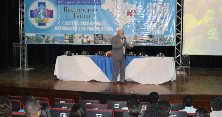 Robert Samuel Janett profere a conferência “Atenção personalizada à Saúde no Brasil e no mundo”.