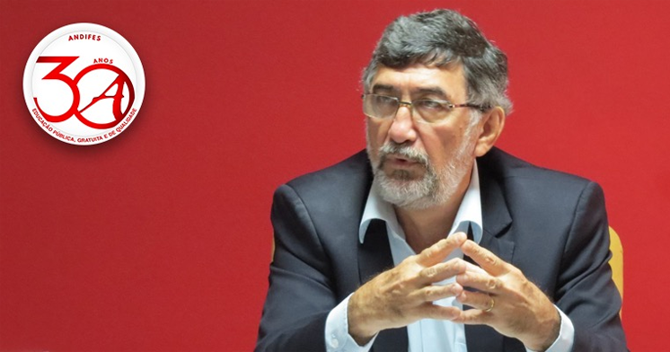 Presidente da Andifes, Reinaldo Centoducatte (UFES).