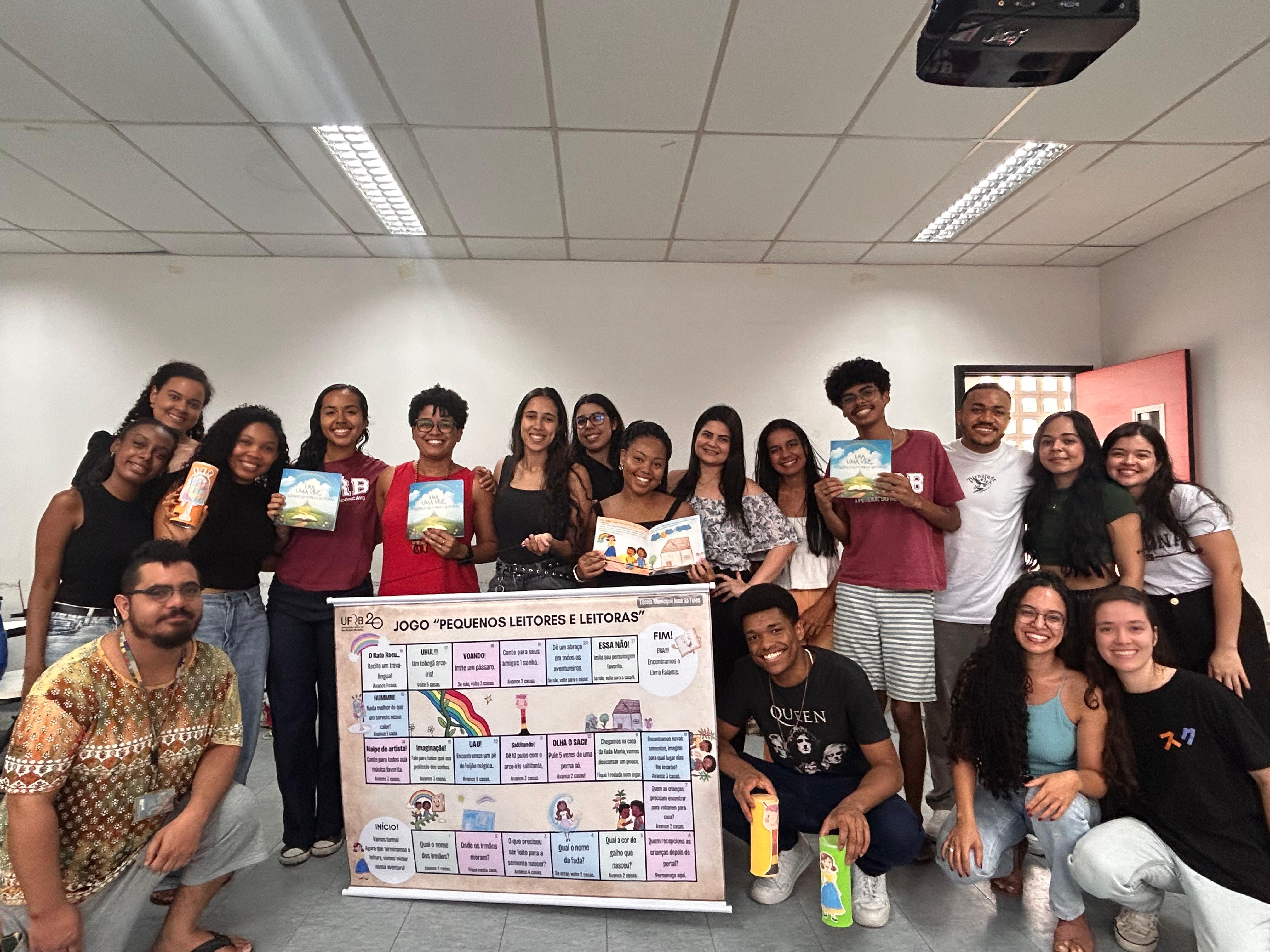 Equipe do projeto com a Professora Diana