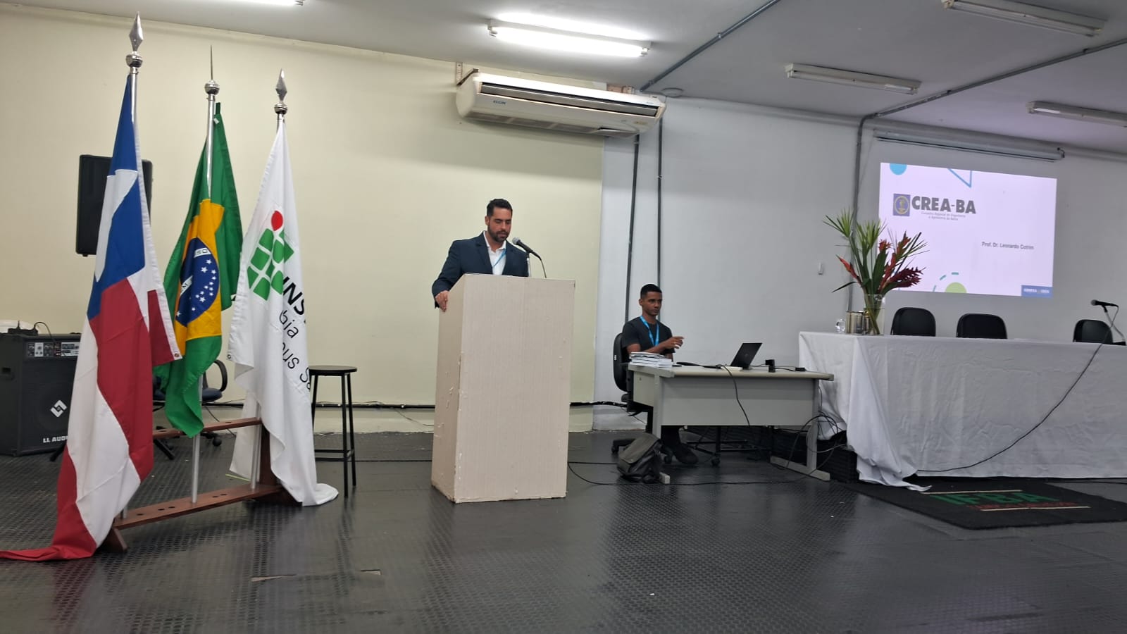 Professor da UFRB representa a Universidade na IX Semana de Tecnologia Mecânica do IFBA