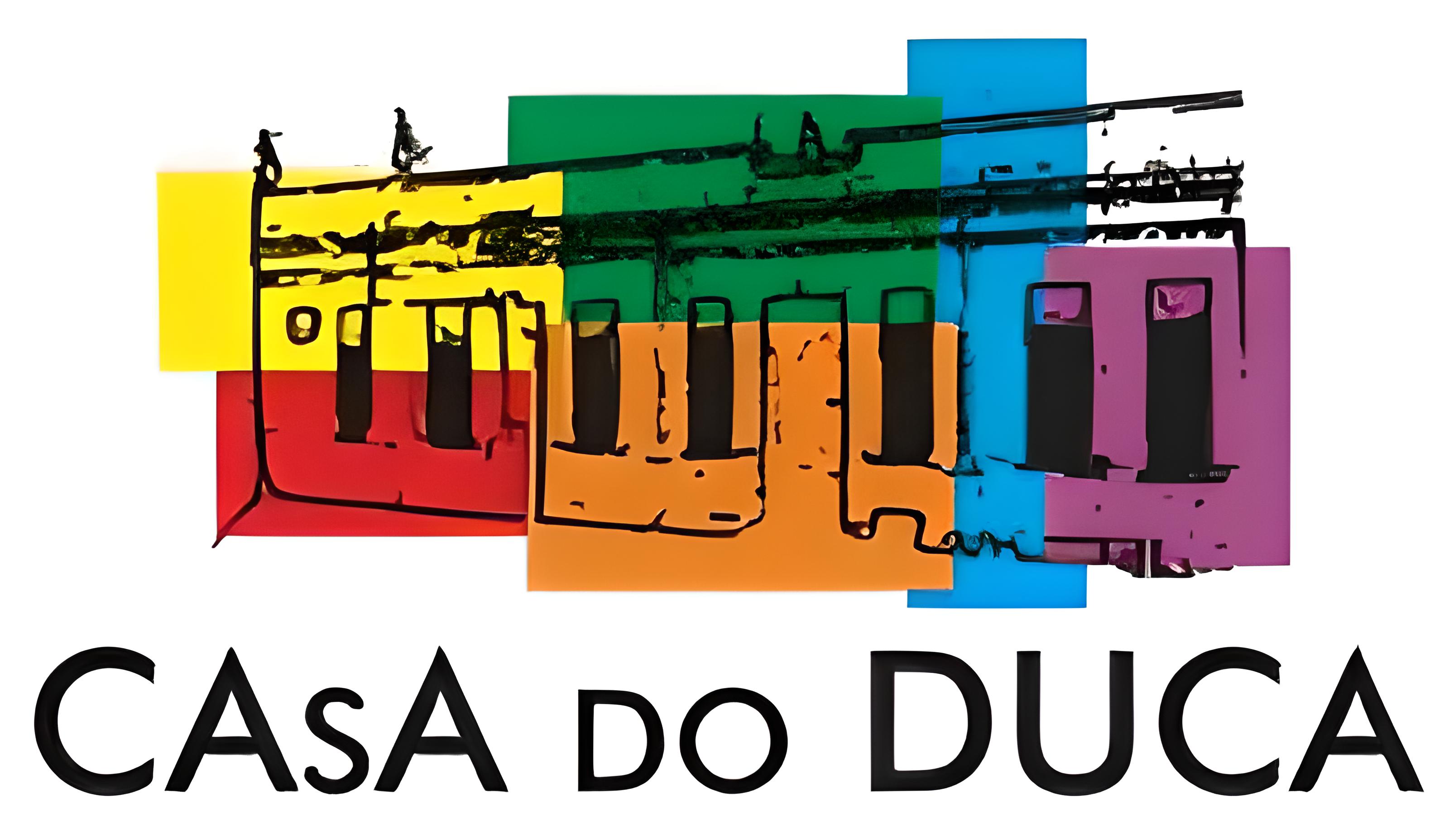Logo CAsA DO DUCA COLORIDA COM FUNDO branco TAM 3200X1856 (PNG)