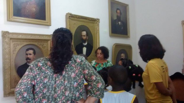 Visita guiada com os alunos do 2º ano da Escola Joaquim de Medeiros