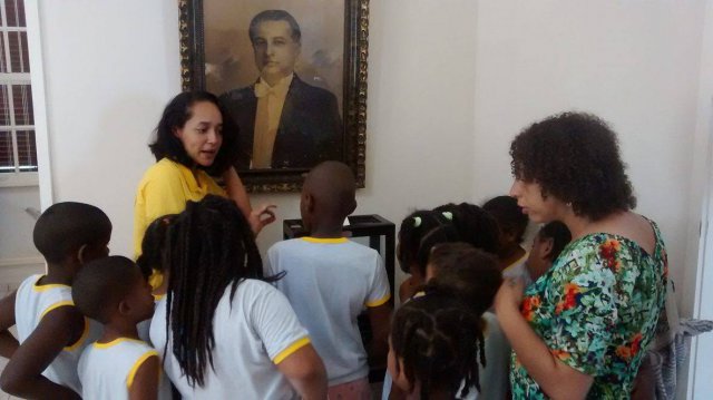 Visita guiada com os alunos do 2º ano da Escola Joaquim de Medeiros