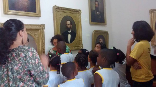 Visita guiada com os alunos do 2º ano da Escola Joaquim de Medeiros