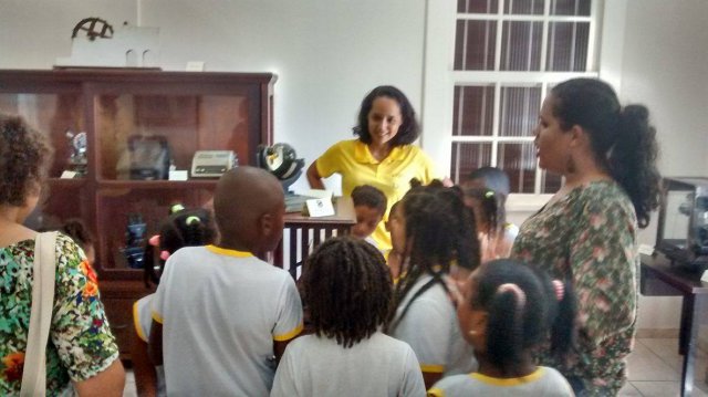 Visita guiada com os alunos do 2º ano da Escola Joaquim de Medeiros