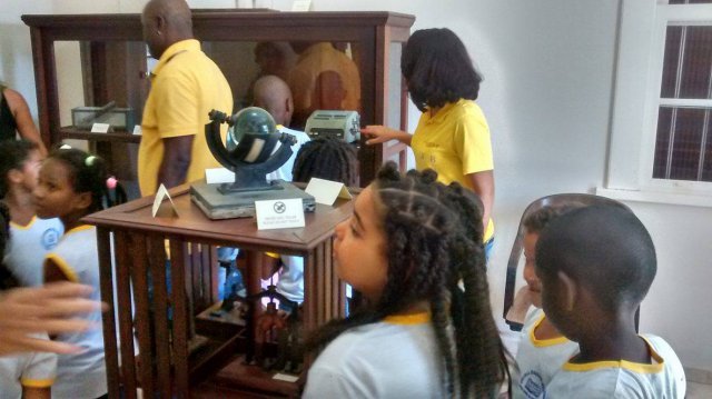 Visita guiada com os alunos do 2º ano da Escola Joaquim de Medeiros