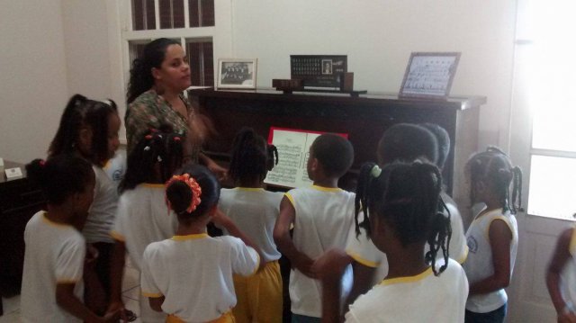 Visita guiada com os alunos do 2º ano da Escola Joaquim de Medeiros