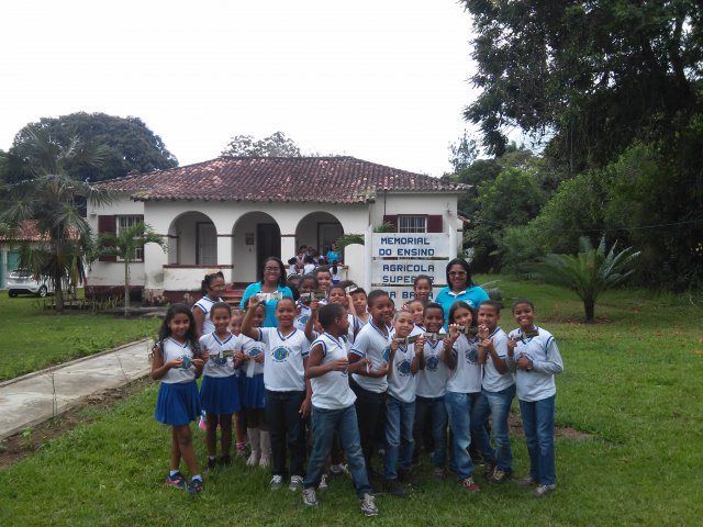 Visita dos alunos da Escola Passo de Anjo, de Cruz das Almas-BA