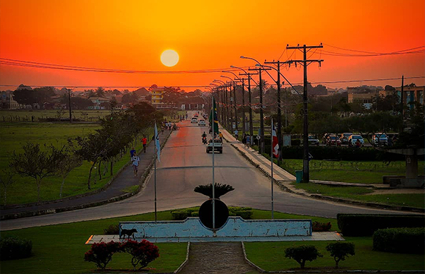 Pôr do sol no Campus Cruz das Almas. Foto: Ivan Americano.