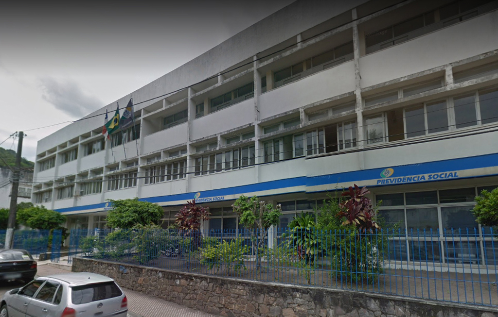 Prédio do antigo INSS que abrigará o Centro Multiusuário e Interdisciplinar da UFRB (Foto: Google Maps)