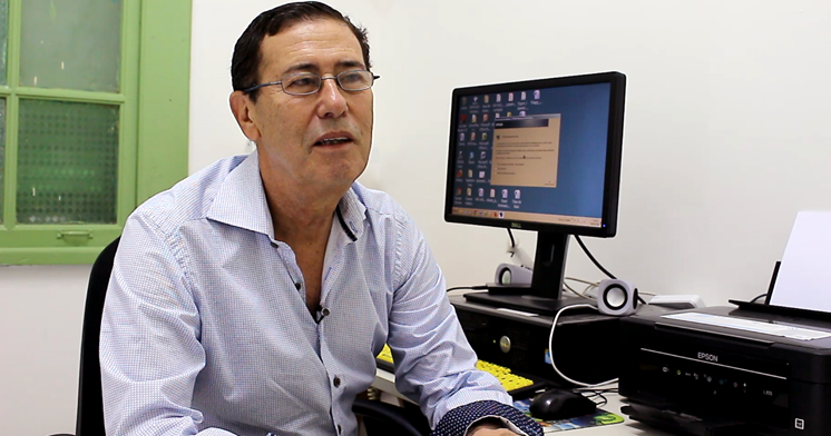 Professor Sebastião de Oliveira. Professor Sebastião de Oliveira.